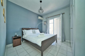 Ira Apartment